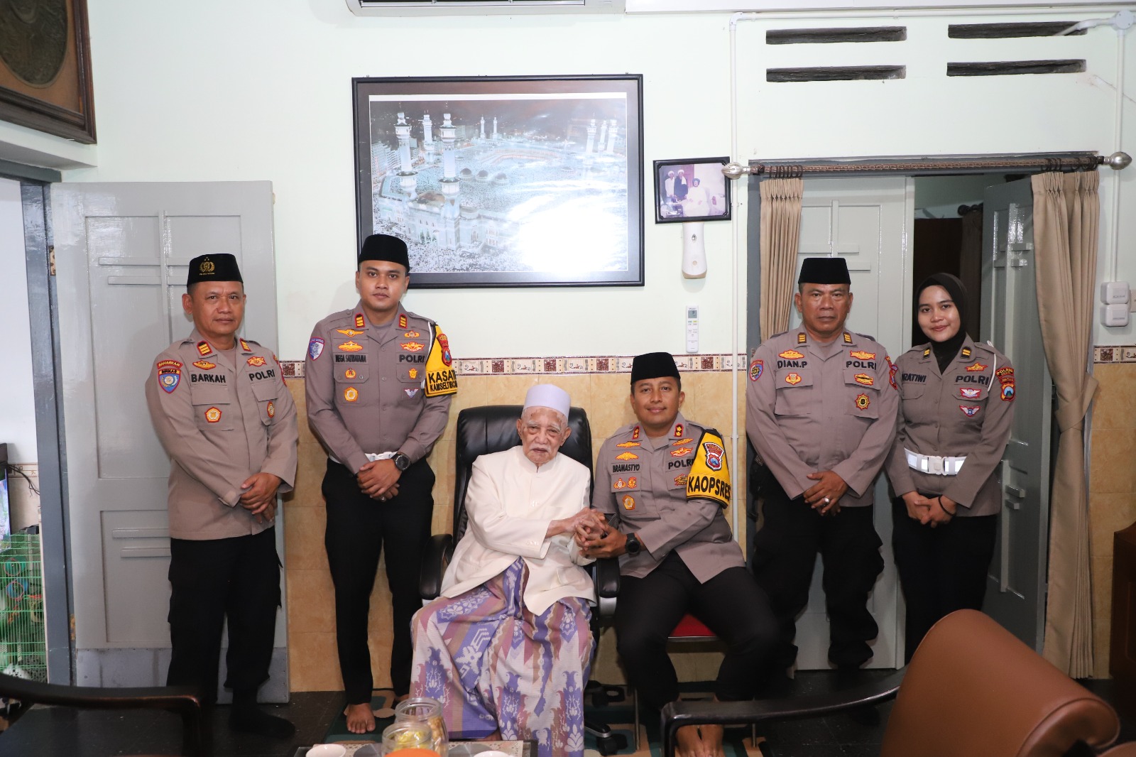 Kapolres Kediri Sowan ke Pimpinan Tertinggi Ponpes Lirboyo Jelang Ramadhan 1447 H
