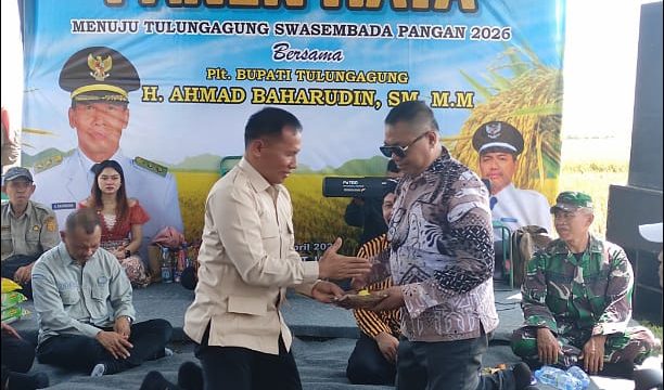 Sinergi Membangun Desa: Plt. Bupati Tulungagung Hadiri Panen Raya dan Tasyakuran di Desa Kepuh