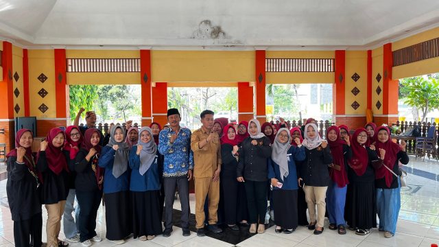 PKM Universitas Sunan Gresik Gelar Pelatihan Konten Digital, Dorong UMKM Lamongan Naik Kelas di Era Digital