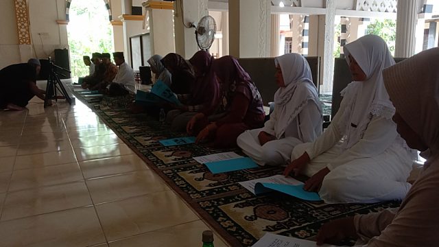 40 Calon Jemaah Umroh Pondok Pampang, Lakukan Suntik Vaksin Pemenuhan Syarat Wajib Berangkat Ke Tanah Suci