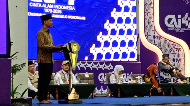 Dinginnya Wonosalam Jadi Saksi, Wapres Gibran Bakar Semangat Ribuan Pemuda di Permata CAI ke-47