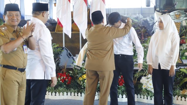 Bupati Jombang Terima 1.225 Mahasiswa KKN UPN Veteran Jatim, Fokus Kelola Sampah dan UMKM Desa