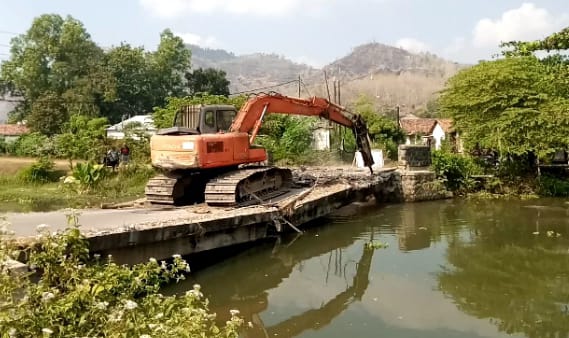 Dinas PUPR Tulungagung Realisasi Pembagunan Jembatan Desa Junjung