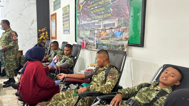 Brigif TP 33/NS Gelar Donor Darah di Puskesmas Dander, Perkuat Stok Darah PMI Bojonegoro