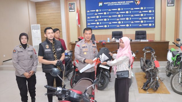 Spesialis Curanmor juga Pelaku Pembakaran saat ini Dibekuk, Lima Motor Curian Dikembalikan ke Pemilik