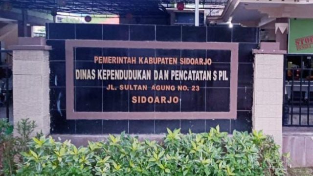 Disdukcapil Sidoarjo Tingkatkan Pelayanan Administrasi Kependudukan, Reddy Kusuma Tegaskan Komitmen Layani Masyarakat Secara Profesional