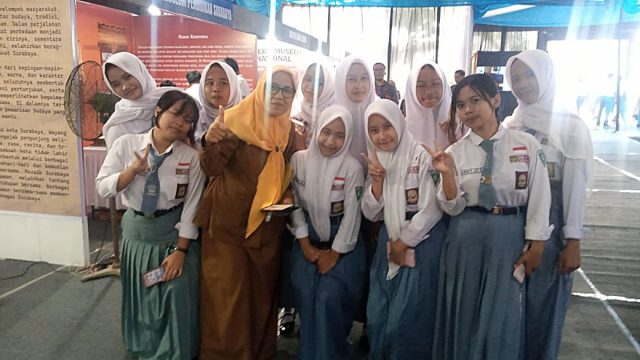 Tingkatkan Kesadaran Sejarah Generasi Muda, Siswa SMKN 1 Tulungagung Antusias Kunjungi Pameran Museum Daerah