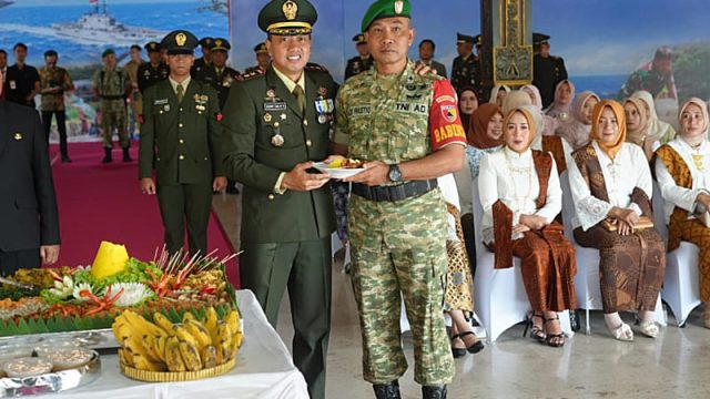 Peringatan HUT ke-81 TNI di Tulungagung: Momentum Perkuat Soliditas, Sinergitas, dan Pengabdian PRIMA Untuk Bangsa