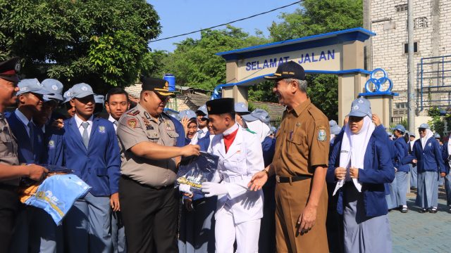 Kapolresta Tuban Turun ke SMAN 1, Pesan Tegas untuk Pelajar: Jauhi Bullying, Tertib Lalu Lintas, dan Jangan Sentuh Narkoba!